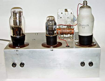 Hugh Castellan's Simple Three-valve Radio,
rear view.